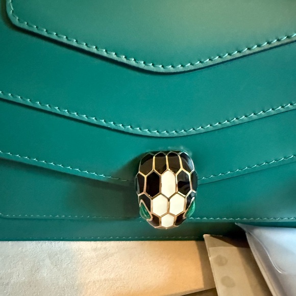 💚 Bvlgari Serpenti East West Shoulder Bag 💚 - Picture 4 of 13